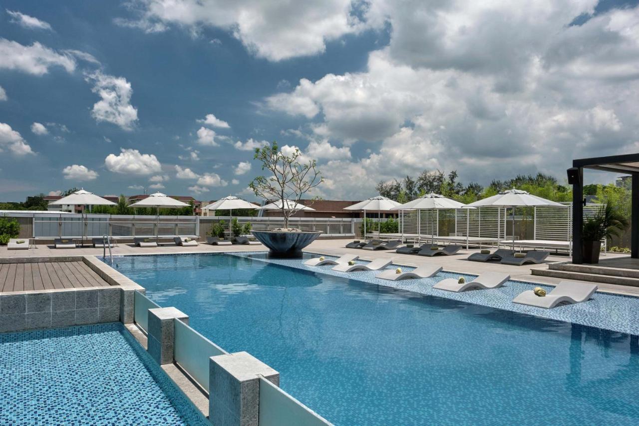 Clark Marriott Hotel Mabalacat Buitenkant foto