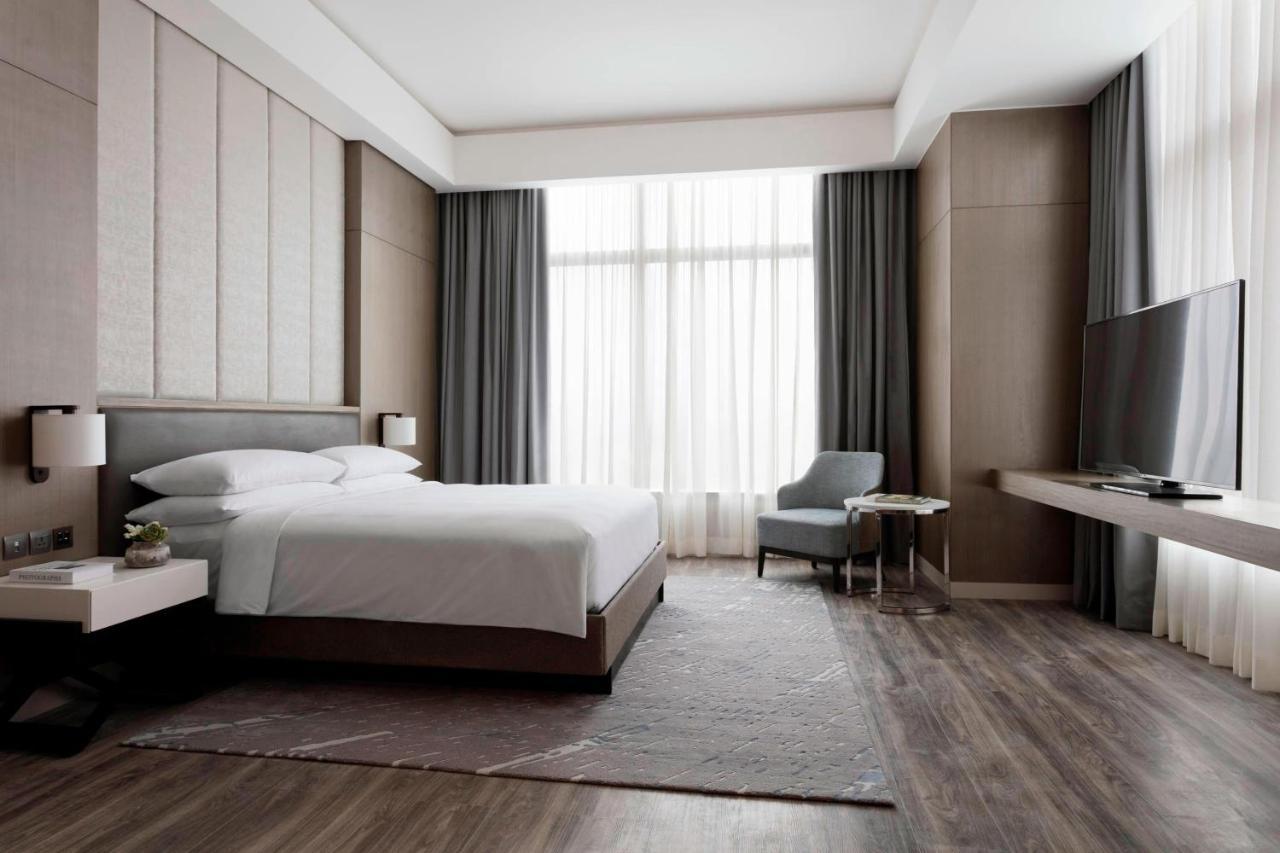 Clark Marriott Hotel Mabalacat Buitenkant foto